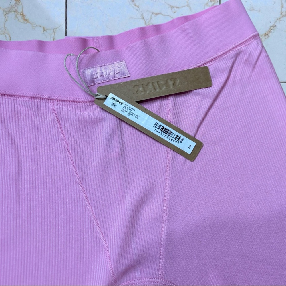 🍬 SKIMS Soft Lounge Rib Boxer |  Bubble Gum | XS | NWT 🍬 - Picture 7 of 7